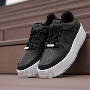 Nike Air Force 1 Sage Low (black, leather)